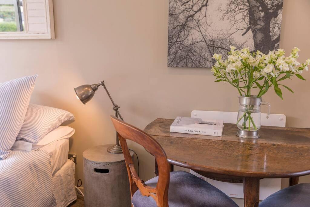 Private, Tasteful Studio Apartment Wanaka Luaran gambar